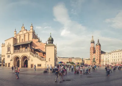 People in Kraków, Poland. Editorial credit: brunocoelho / Shutterstock.com